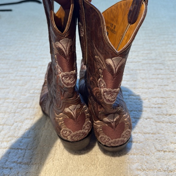 Old Gringo Tan and Pink Western Boots - Picture 4 of 4